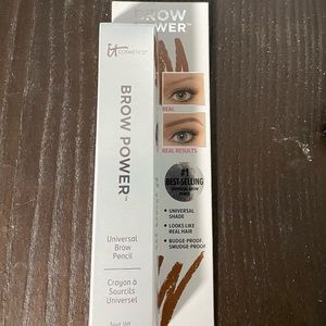 It cosmetics bundle never used